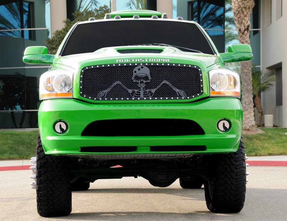 T-Rex Black 1pc Studded Main Grille with Soldier 02-05 Dodge Ram T-Rex Black 1pc Studded Main Grille with Soldier 02-05 Dodge Ram